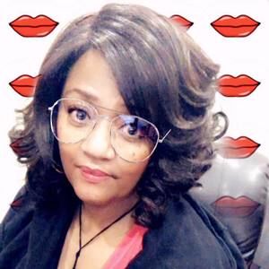 Meet your Posher, Debra